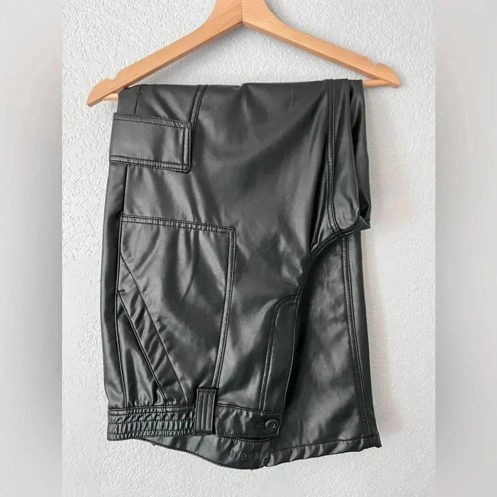 American Eagle Cargo Pants - Size 16